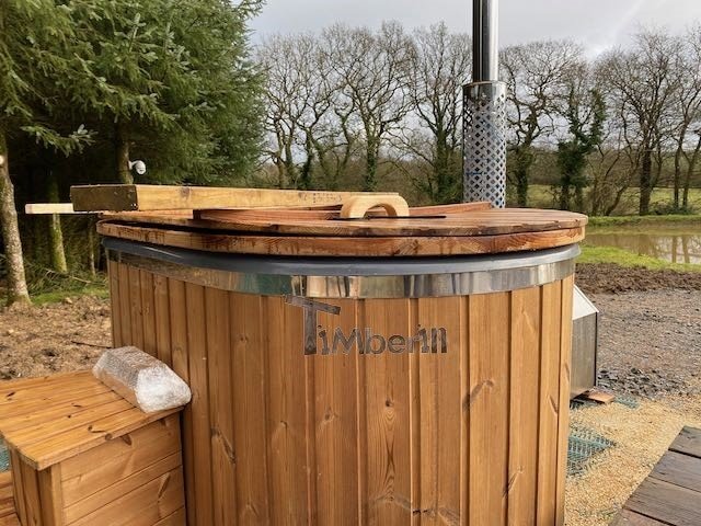 Oval Hot Tub For 2 Persons With Fiberglass Liner, David, Redruth, UK (2)