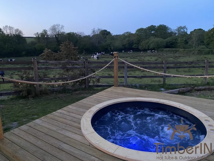 Sunken terrace fiberglass jacuzzi, ryan, launceston, united kingdom (3)