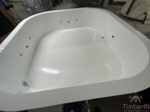 Square wood fired hot tub – timberin nordic square™ (3)