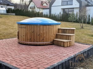 Wooden hot tub with electric heater (2)