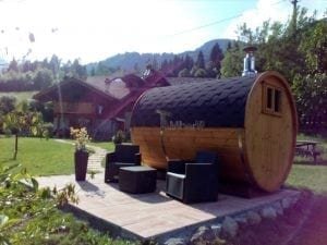 Outdoor Barrel Round Sauna (6)