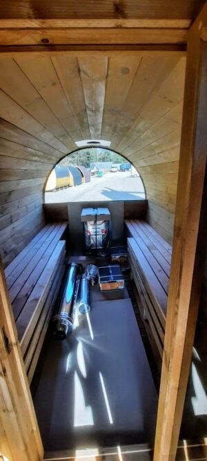Outdoor barrel sauna on wheels mobile (10)
