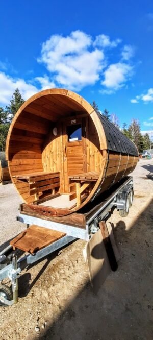 Outdoor barrel sauna on wheels mobile (12)