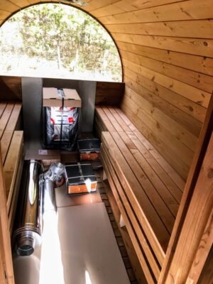 Outdoor barrel sauna on wheels mobile (4)