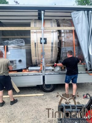 Outdoor garden jacuzzi hot tub special offer (3)