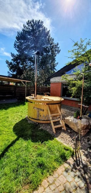 Outdoor Garden Jacuzzi Hot Tub Special Offer (4)