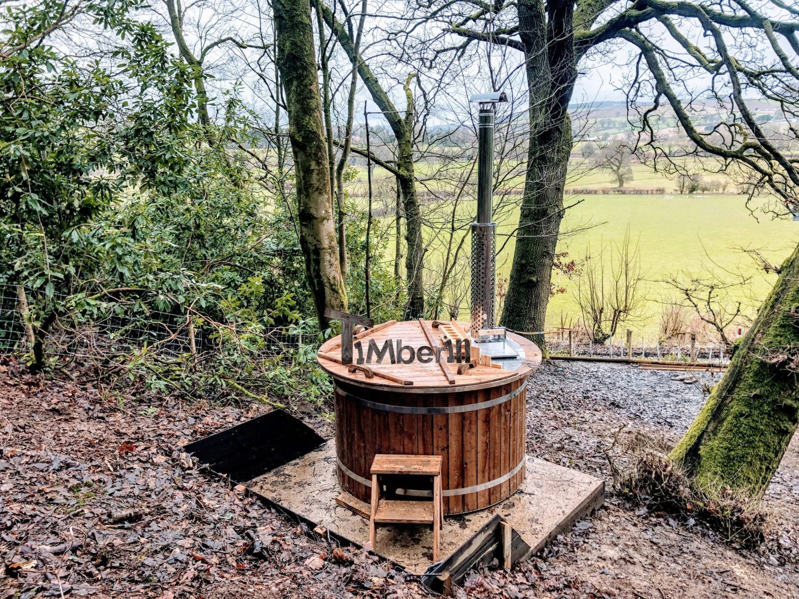 Polypropylene lined outdoor spa vintage dressing Kate Shropshire UK 1 1 scaled