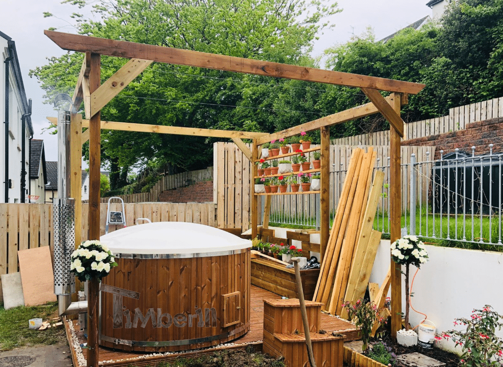 Wood burning fiberglass hot tub with jets Wellness Royal Ahrooran Derry Ireland 2