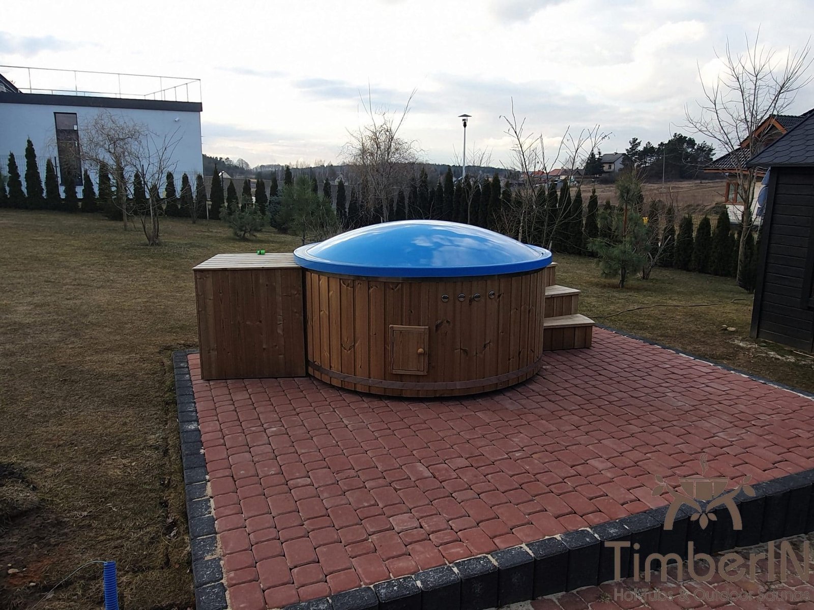 Wooden hot tub with electric heater Piotr Bilcza Poland 4 1 scaled
