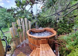 Wooden hot tub possible with jets deluxe thermowood (2)