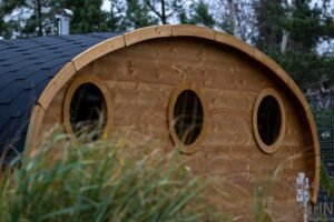 Outdoor oval sauna with an integrated hot tub (11)