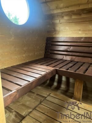 Outdoor oval sauna with an integrated hot tub (21)