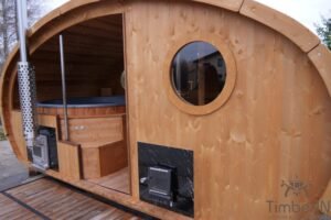Outdoor oval sauna with an integrated hot tub (66)