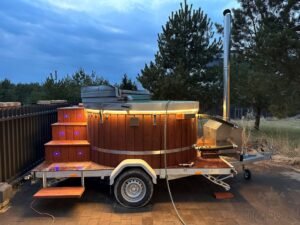 Plastic hot tub on a trailer (3)