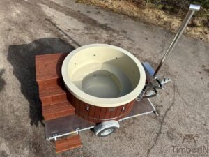 Plastic hot tub on a trailer (6)