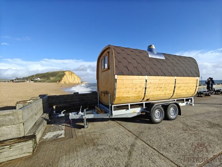 Outdoor sauna on the trailer (1)