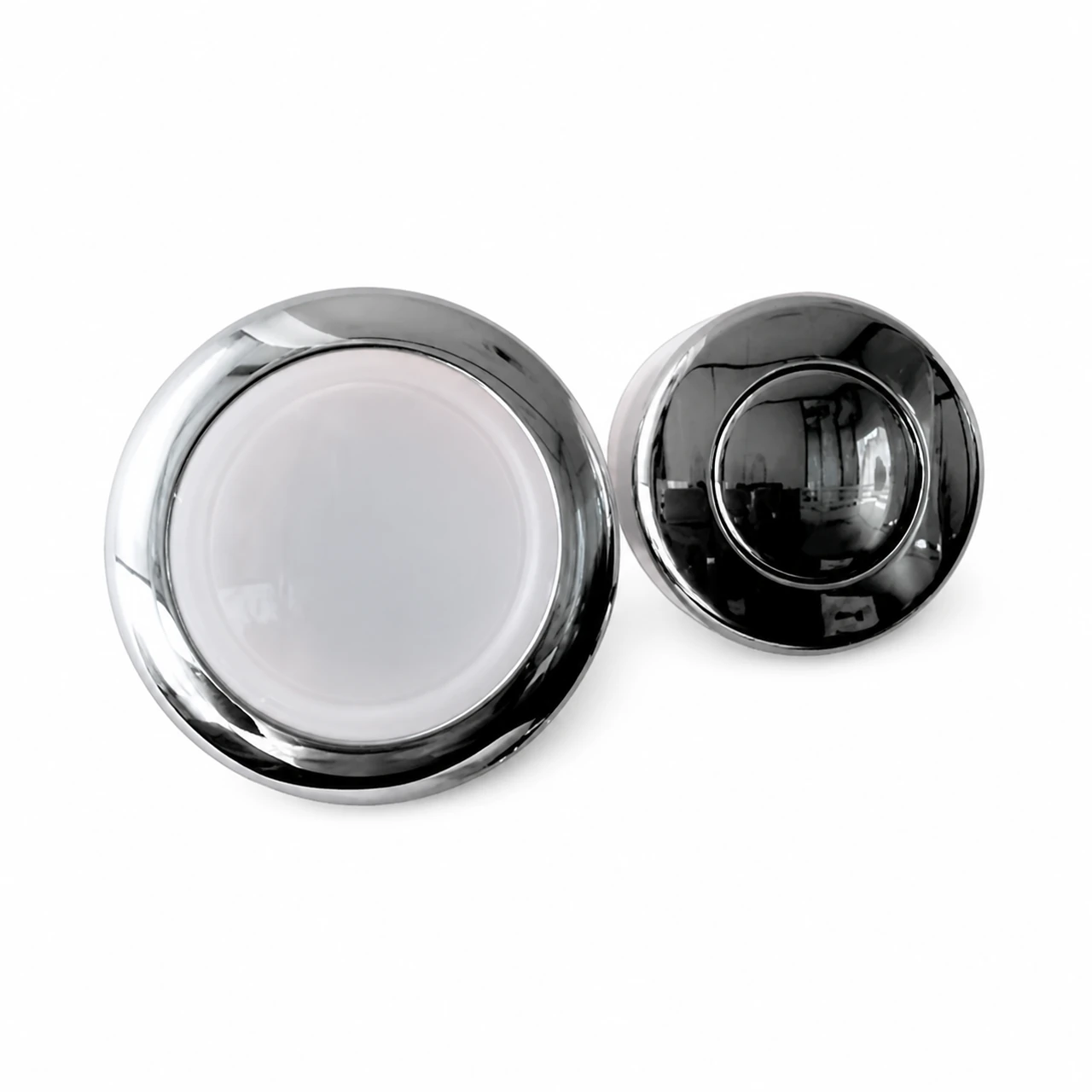 LED lights for hot tubs 1 LED lights for hot tubs – pair of round stainless-steel hot-tub LED light fittings with clear and dark lenses on a white background.